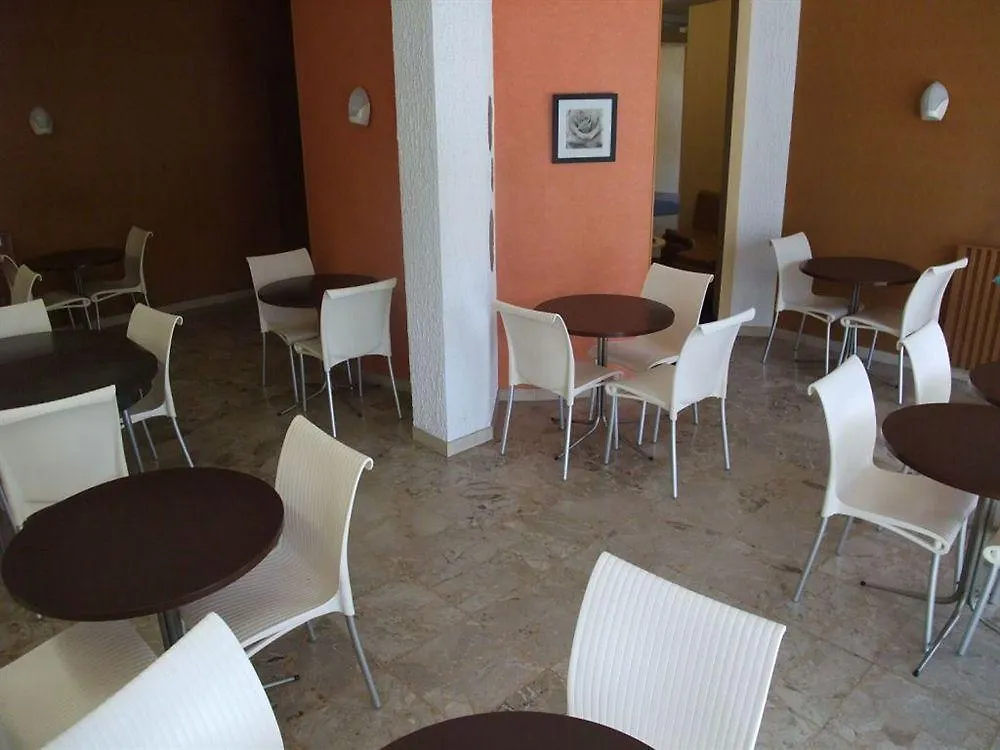 Hotel Le Peyreguet Istres