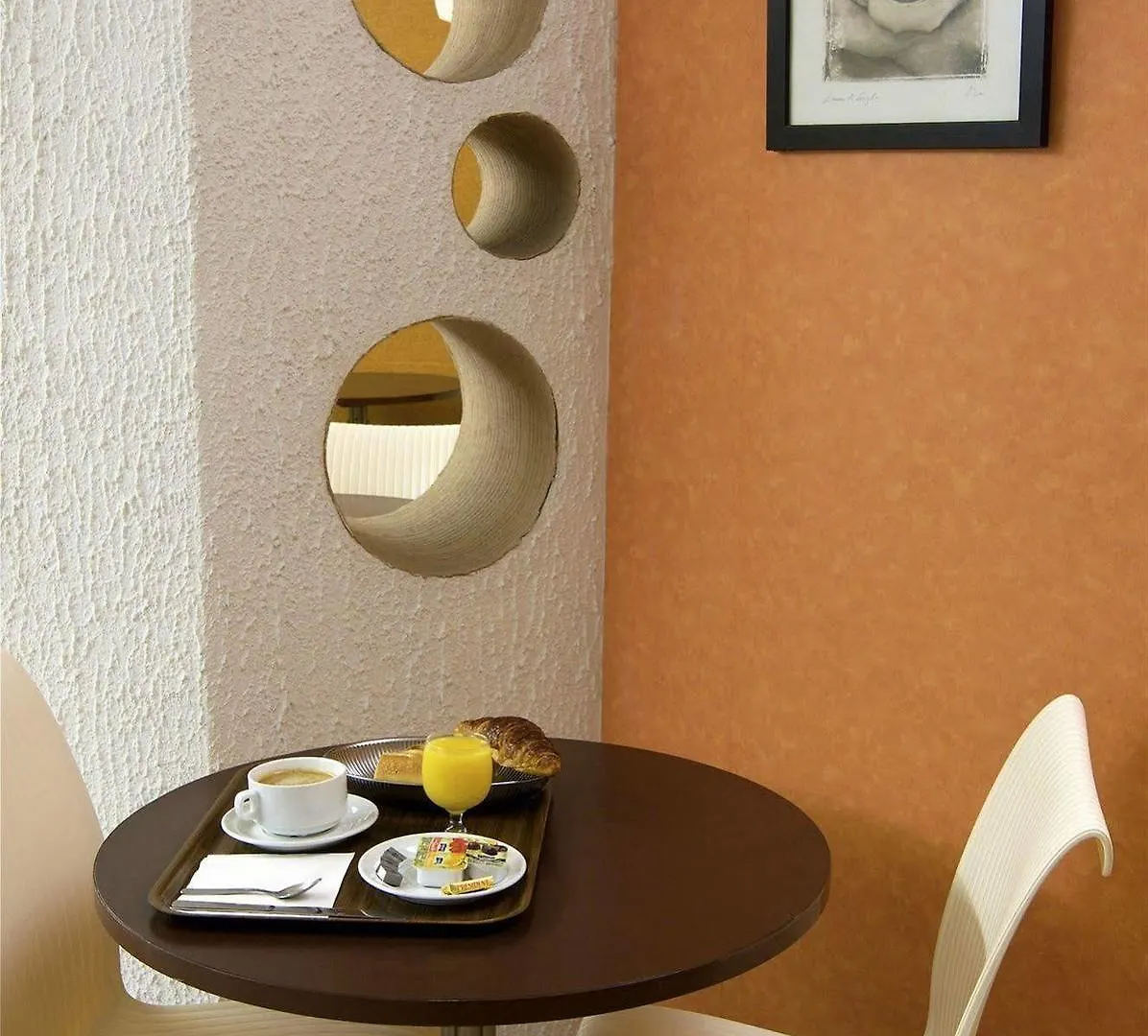 Hotel Le Peyreguet Istres